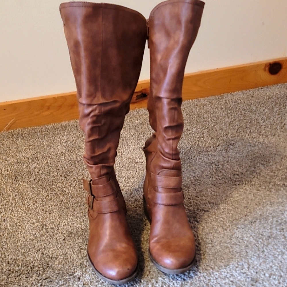 Brown Knee-High Women's Boots